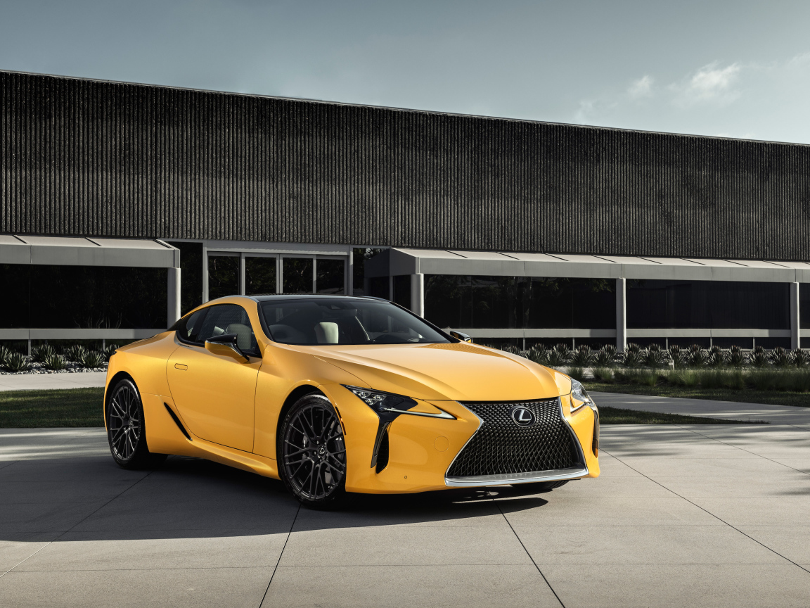 Желтый автомобиль Lexus LC 500 Inspiration Concept, 2019