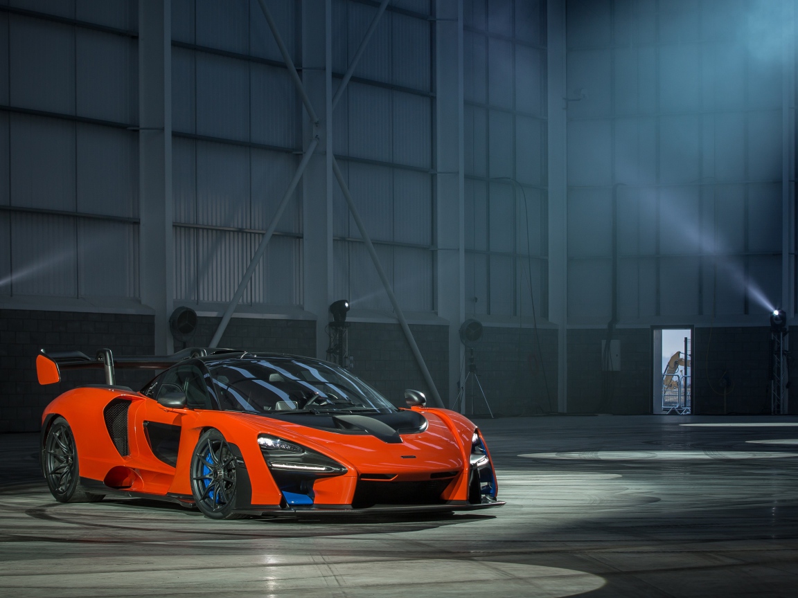 Спортивный автомобиль McLaren Senna P15, 2018