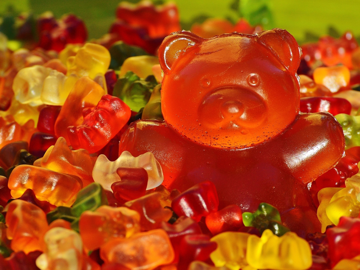 Разноцветные мармеладные мишки