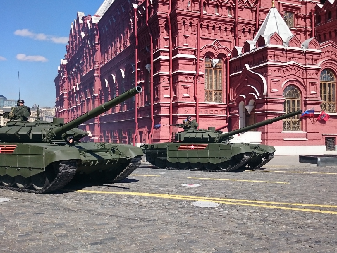 Танки Т-72 на параде Победы