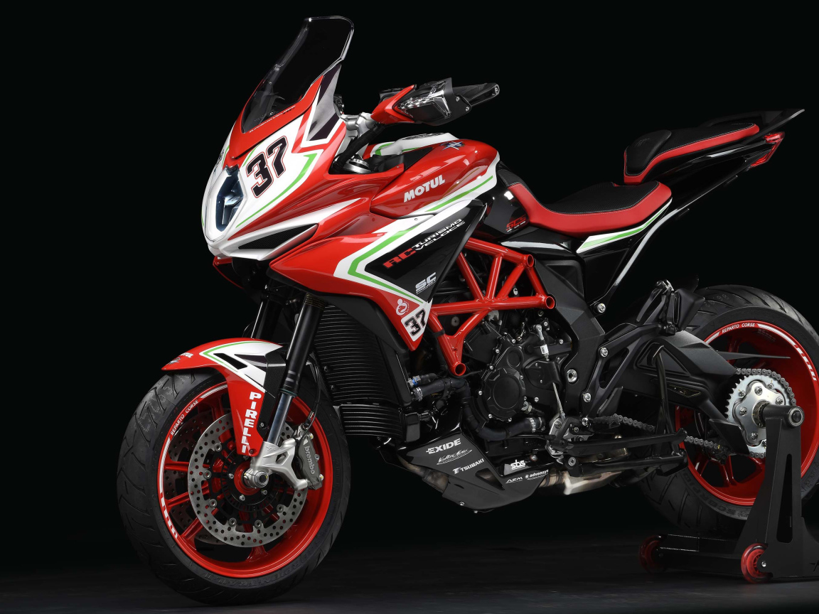 Красный мотоцикл Agusta Turismo Veloce 800 RC SCS, 2019 года