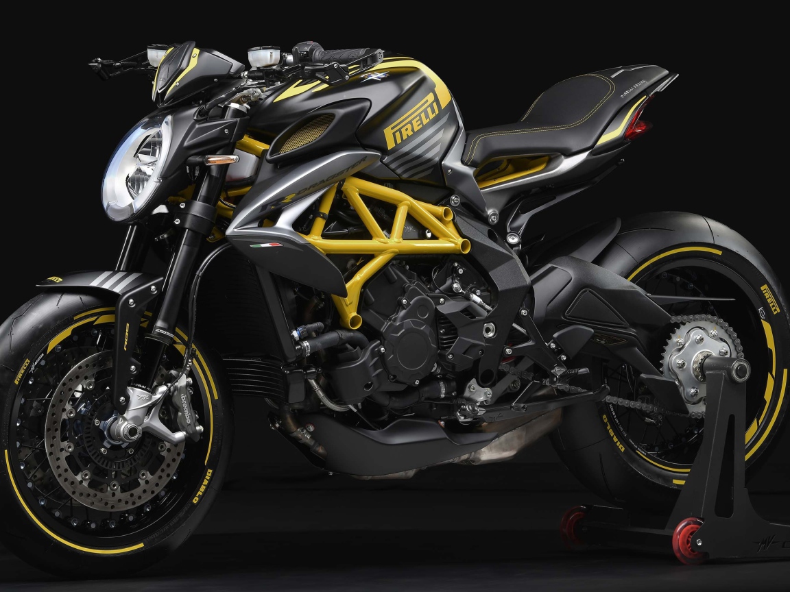 Спортивный мотоцикл Agusta Dragster 800 RR Pirelli 2018 года