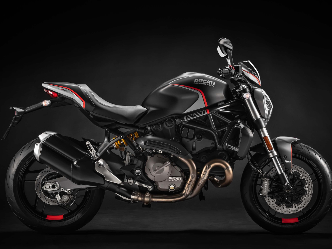 Мотоцикл Ducati Monster 821, 2019 года вид сбоку