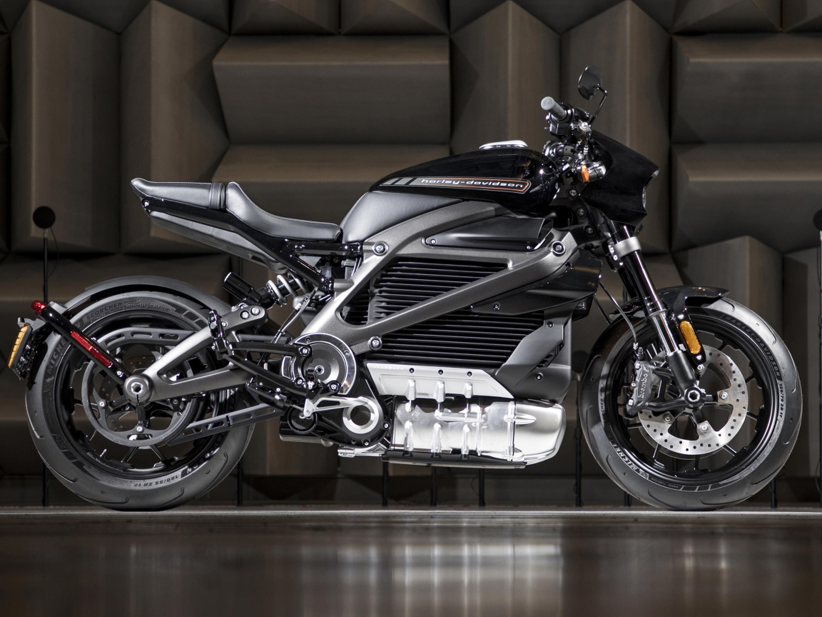 Электрический мотоцикл Harley Davidson Livewire, 2019
