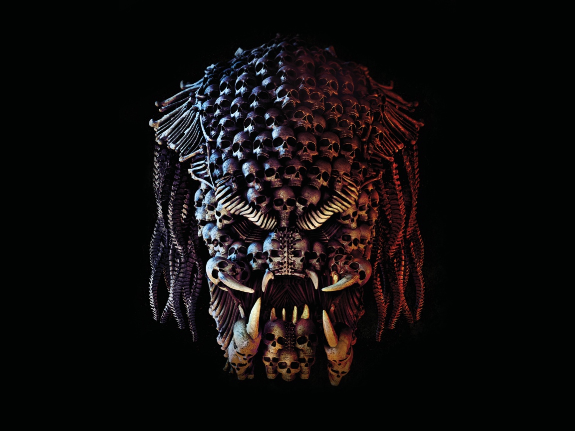 Фильм Хищник, 2018 на черном фоне