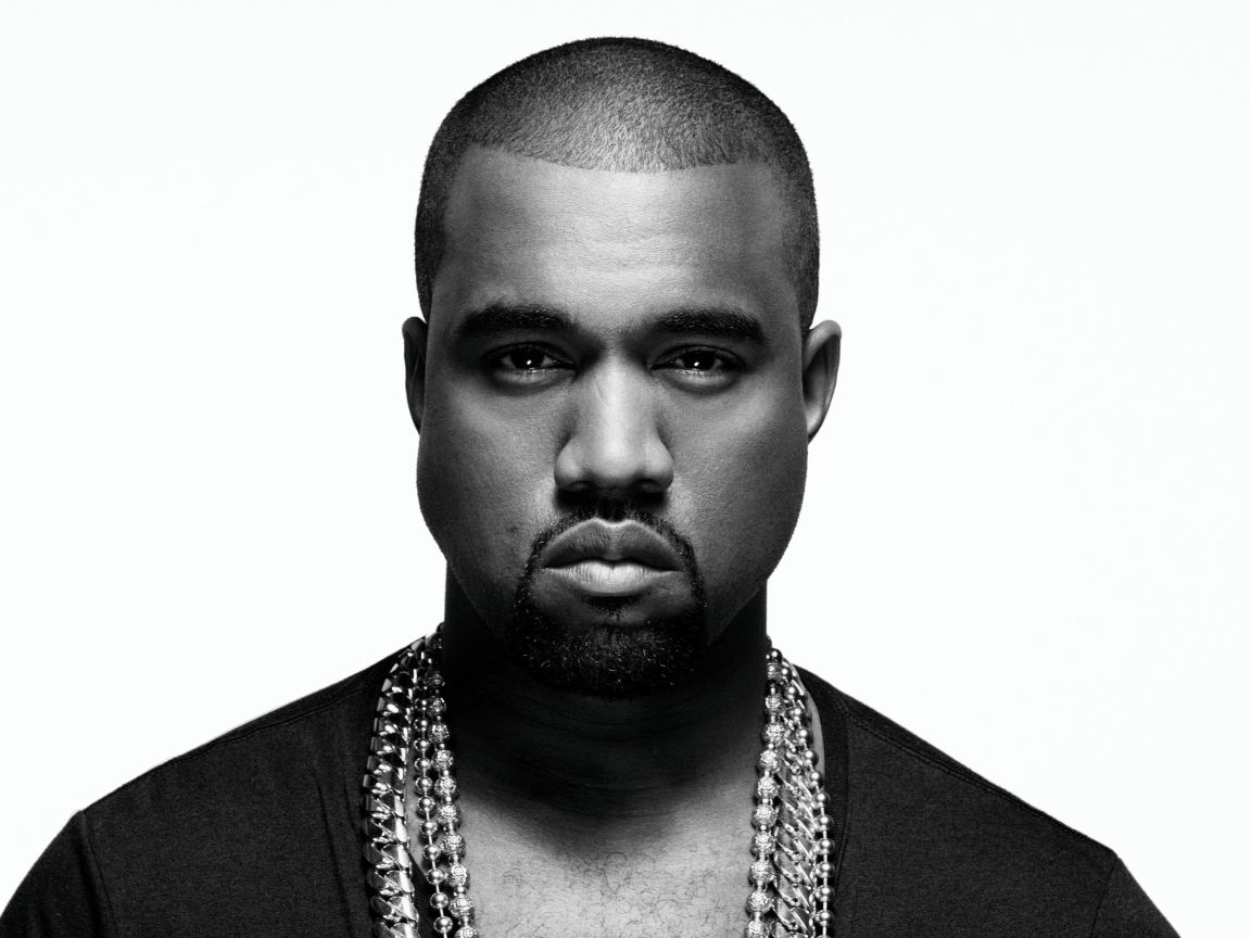 Американский рэпер Канье Уэст черно белое фото