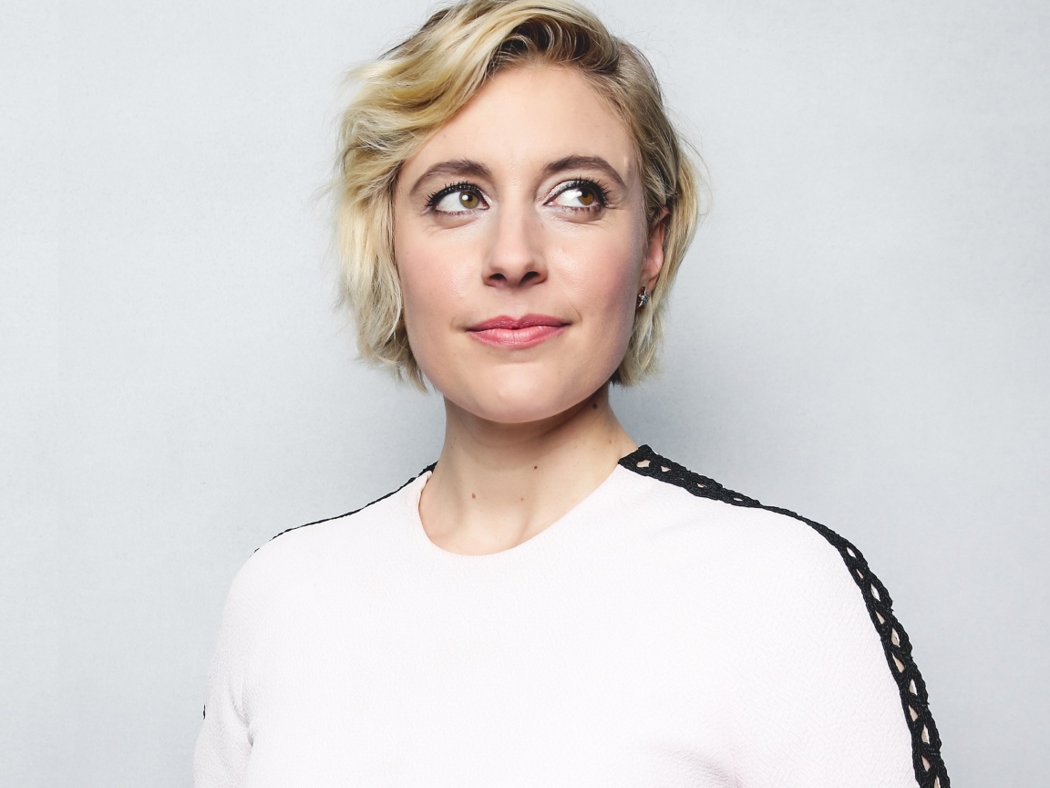 Актриса Грета Гервиг фото на сером фоне