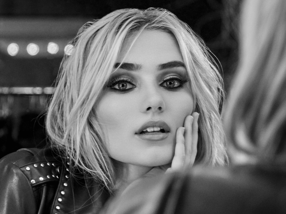 Молодая американская актриса Мег Доннелли черно белое фото