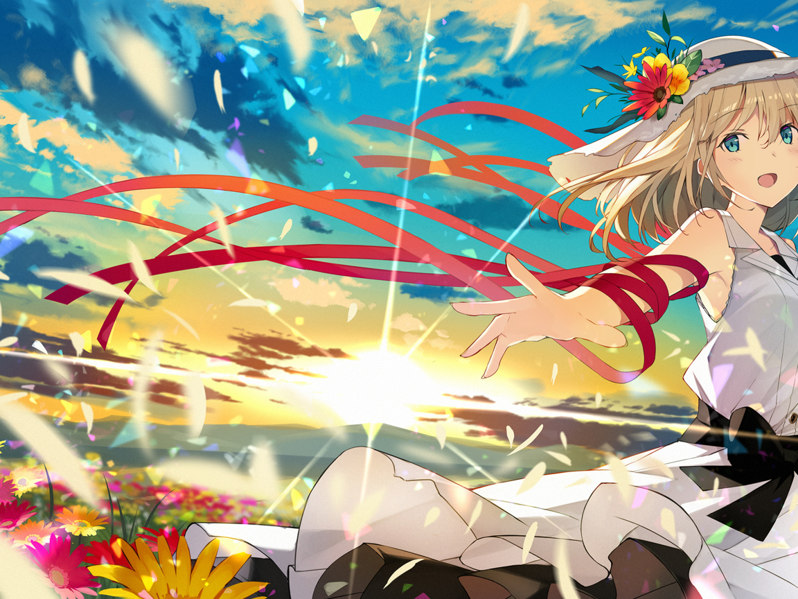 Девушка аниме в шляпе гуляет по полю с цветами