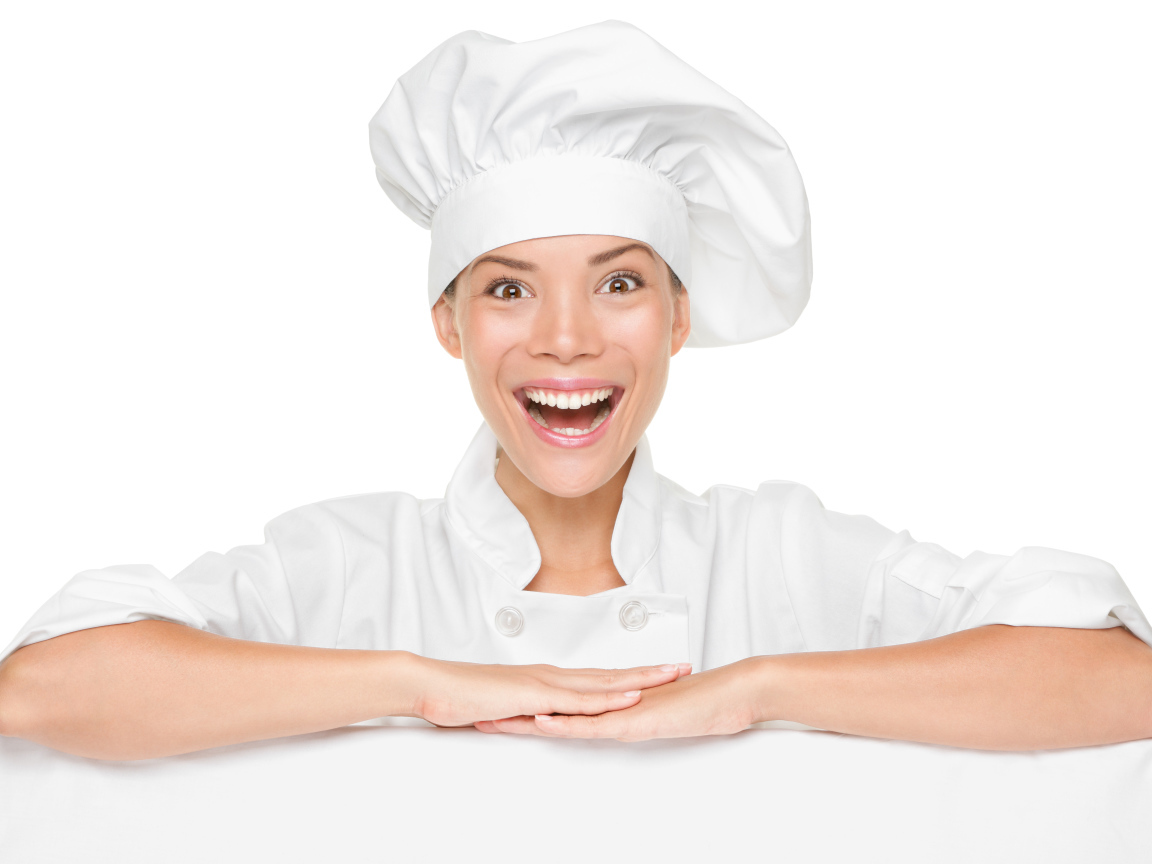 Улыбающаяся девушка повар на белом фоне