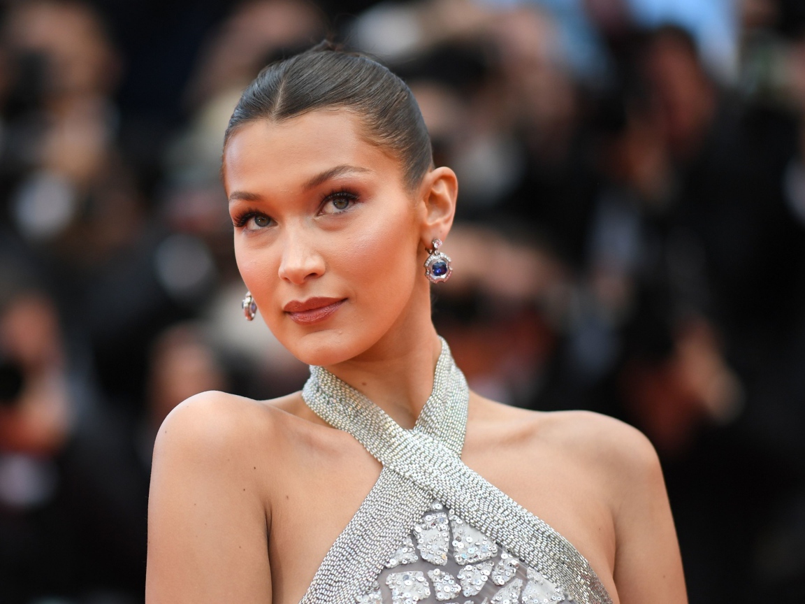 Красивая молодая девушка модель Белла Хадид