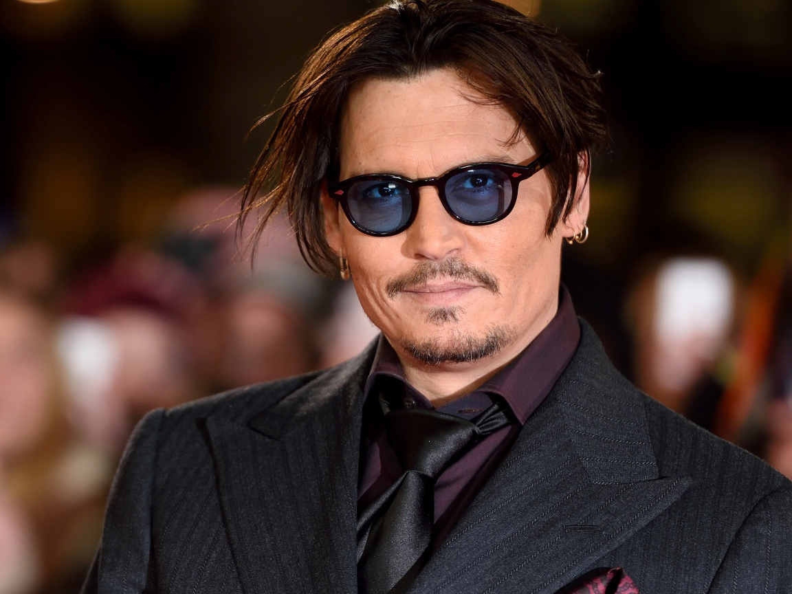 Famous Hollywood Actor Johnny Depp