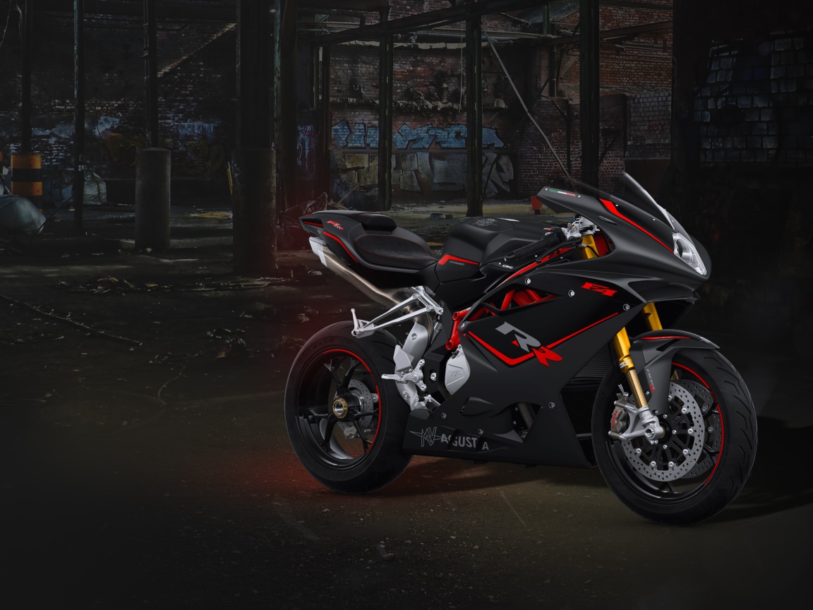 Красивый спортивный мотоцикл  Agusta F4  