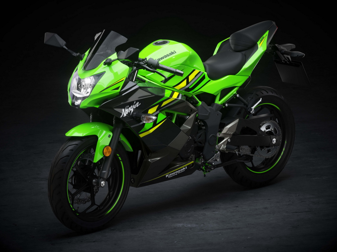 Мотоцикл  Kawasaki Ninja 125 на сером фоне