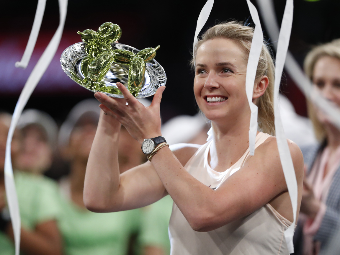 Теннисистка Элина Свитолина с наградой