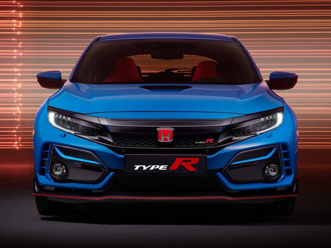 Синий автомобиль Honda Civic Type R GT 2020 года вид спереди