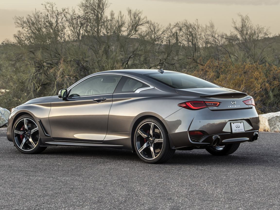 Автомобиль Infiniti Q60 Red Sport 400 AWD, 2021 года вид сзади