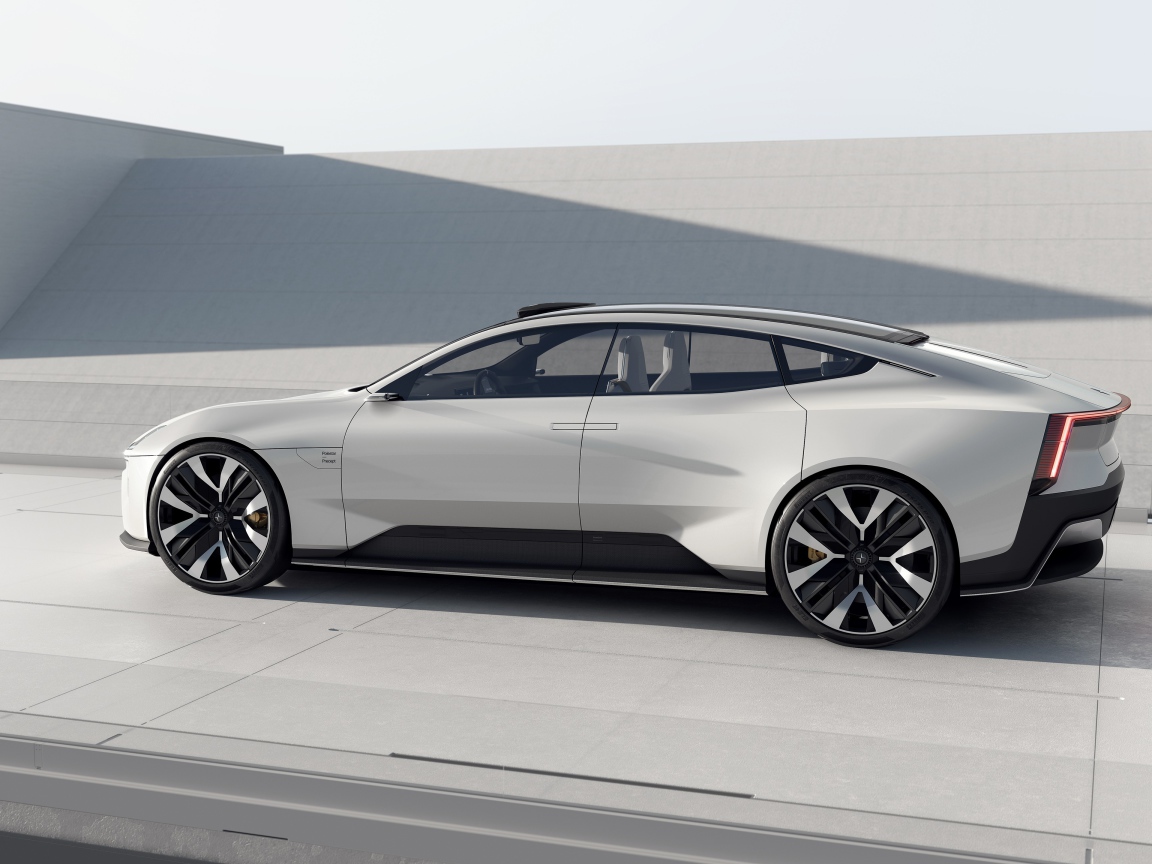 Автомобиль Polestar Precept 2020 года на фоне серой стены