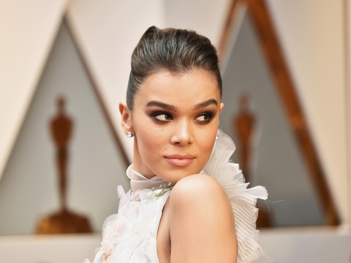 Стильная актриса Хейли Стейнфилд на вручении премии Оскар