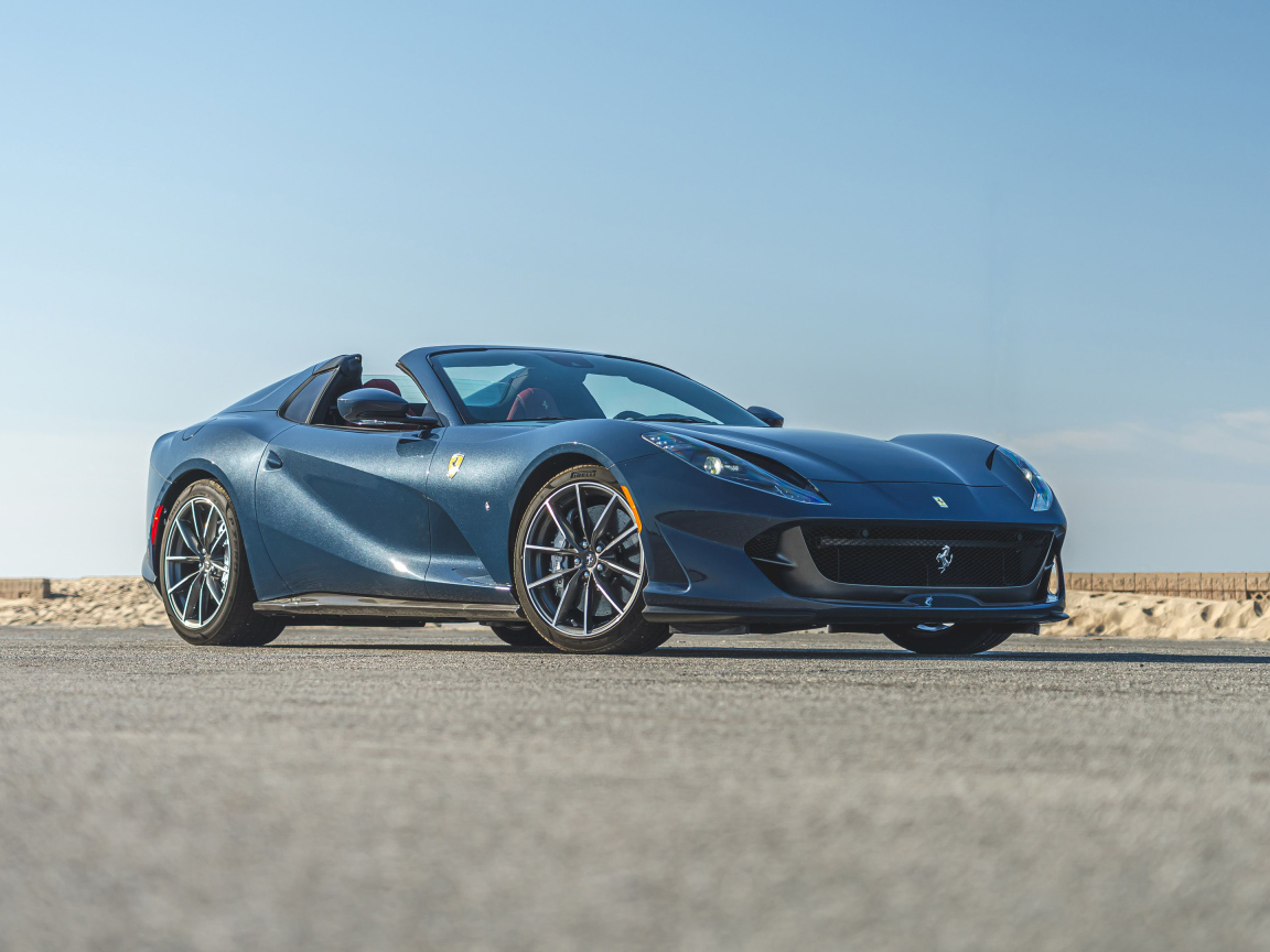 Спортивный автомобиль  Ferrari 812 GTS, 2021 года