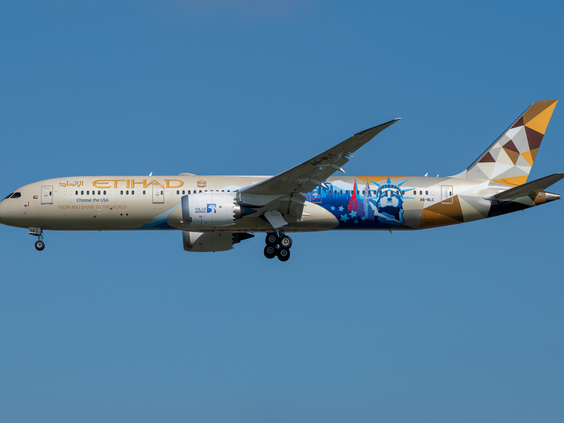 Пассажирский Boeing 787-9 авиакомпании Etihad Airways