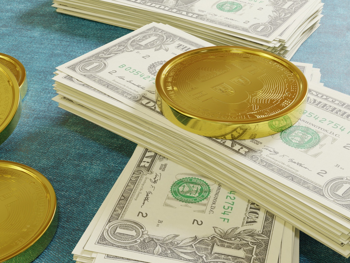 Доллары с золотой монетой биткоин 