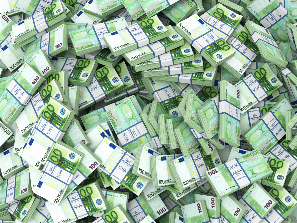 Много зеленых пачек евро крупным планом