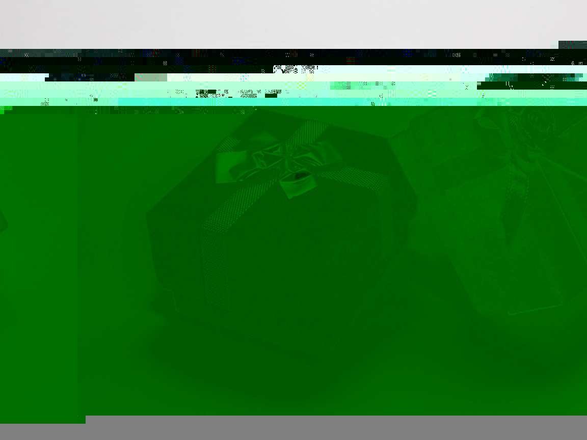 Две коробки с подарками на сером фоне 