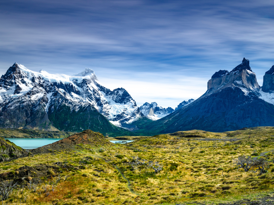 Горы в национальном парке Торрес дель Пайне, Чили