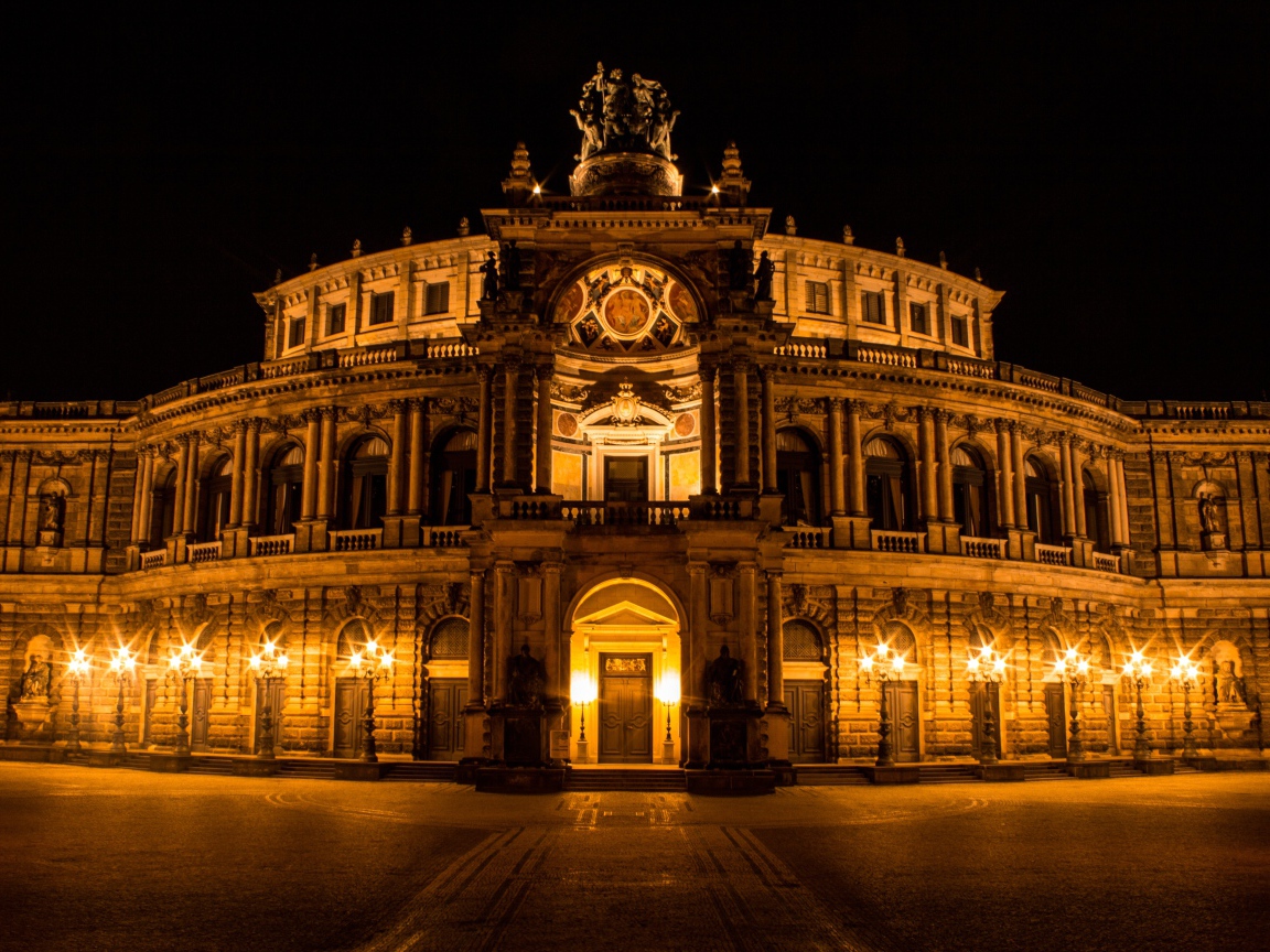 Opera house at night, Dresden. Germany