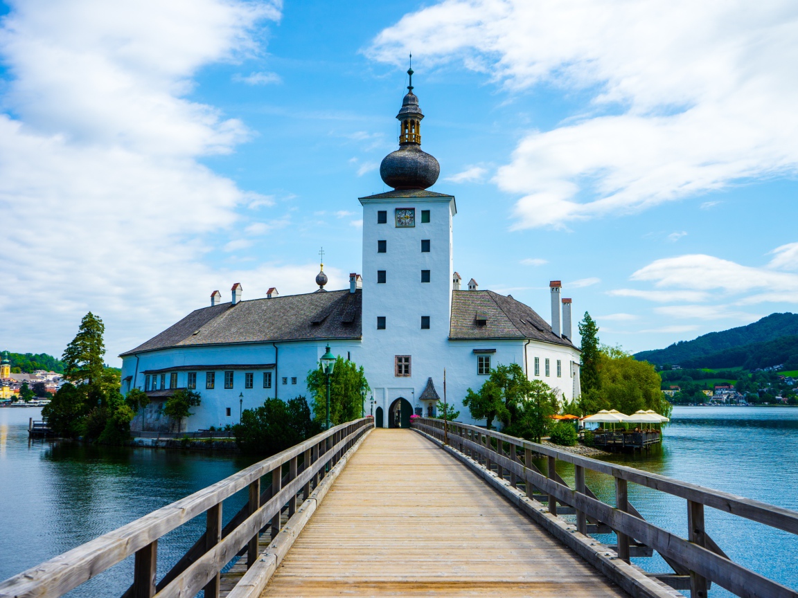 Храм на берегу озера, Австрия