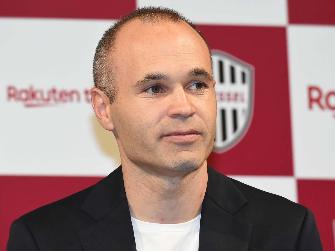 Испанский футболист Андрес Иньеста