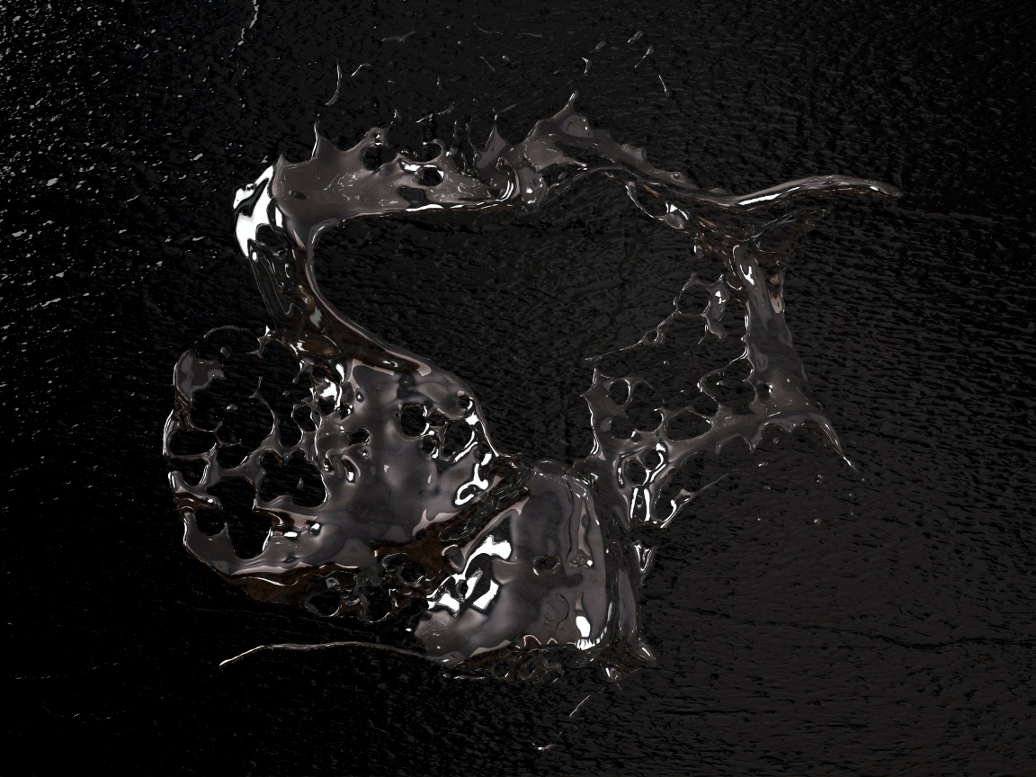 Брызги воды на черном фоне