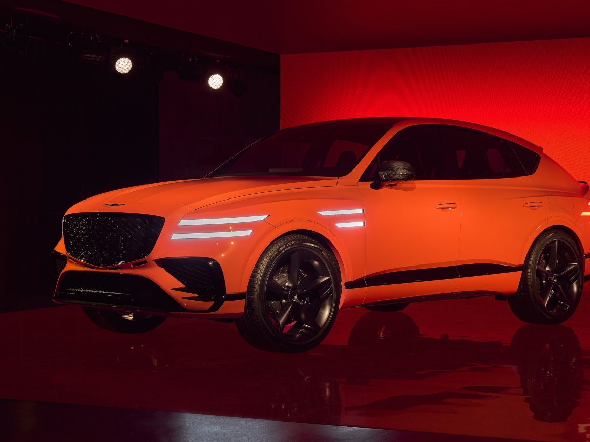 Автомобиль Genesis GV80 Coupe Concept 2023 года  в гараже