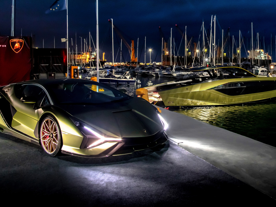 Автомобиль  Lamborghini 63 Lamborghini Sián  на пристани 