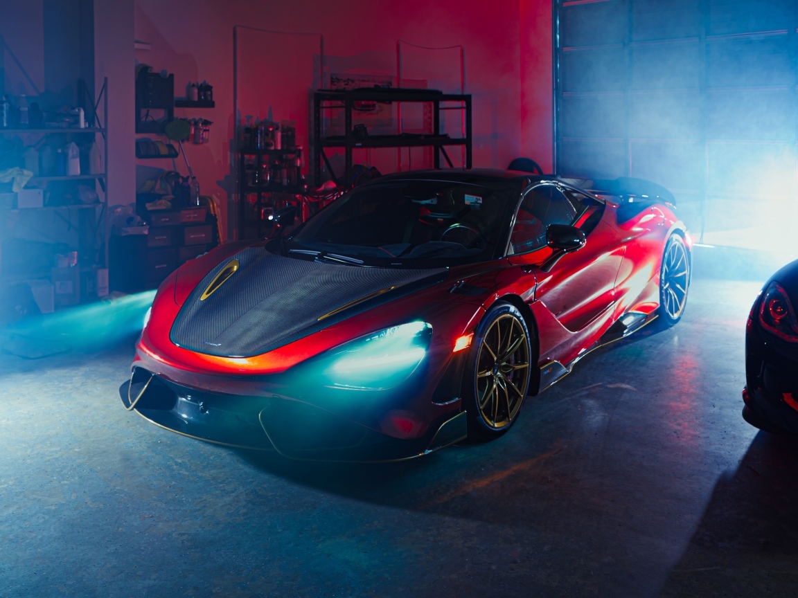 Быстрый автомобиль McLaren 765LT Spider