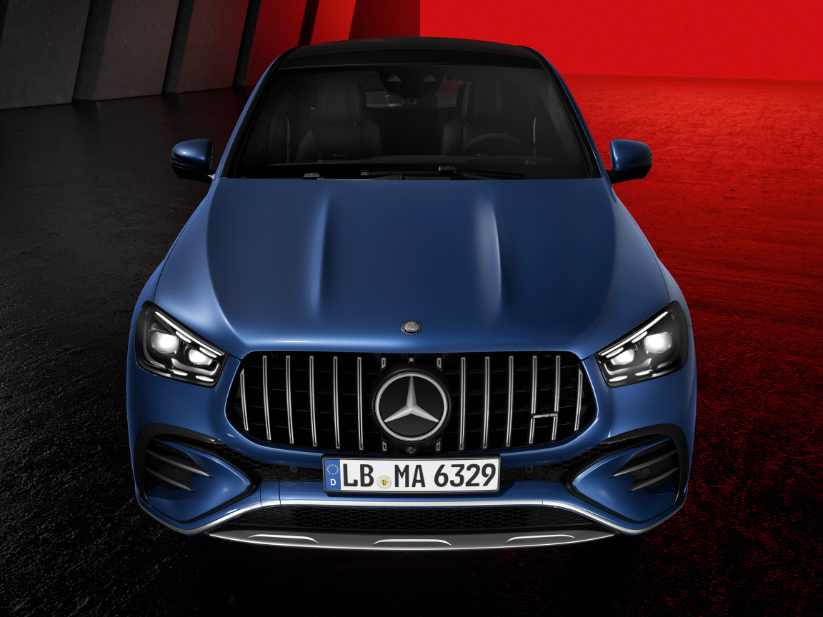 Синий автомобиль Mercedes-AMG GLE 53 4MATIC