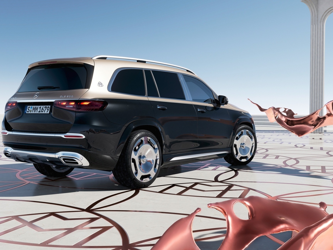 Новый автомобиль Mercedes-Maybach GLS 600 4MATIC 2023 года вид сзади
