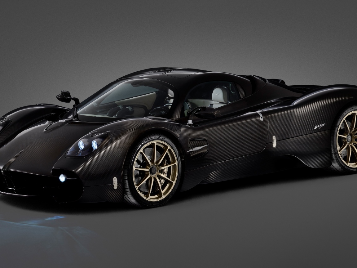 Спортивный автомобиль Pagani Utopia 2023 года