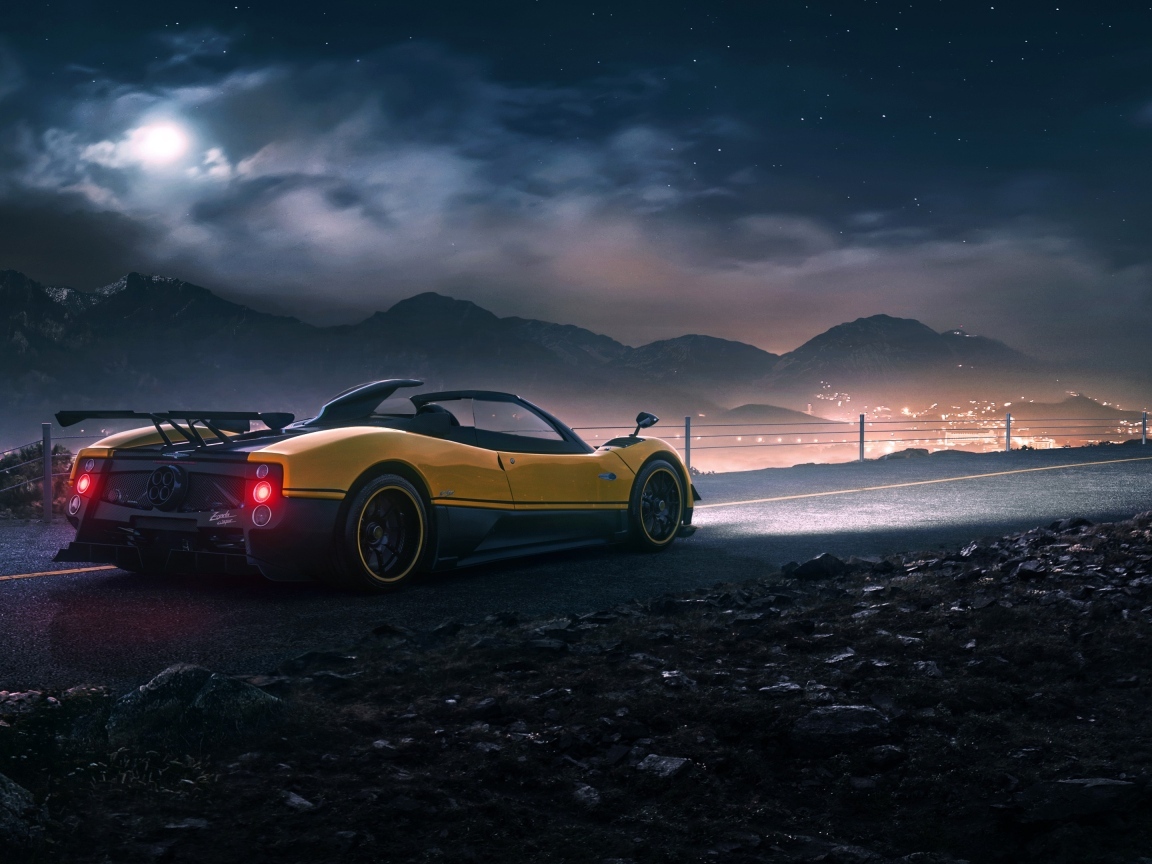 Автомобиль Pagani Zonda Cinque под грозовым небом