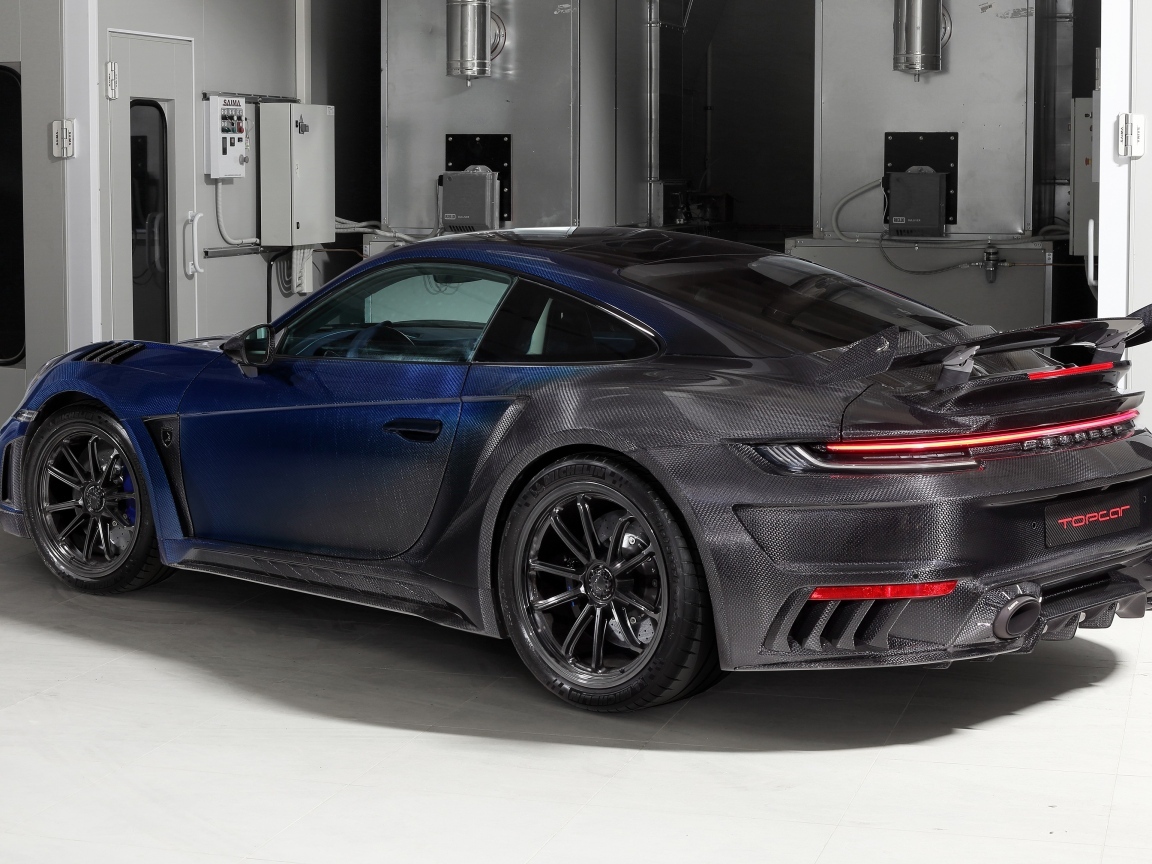 Автомобиль Porsche 911 Turbo S Stinger GTR  вид сзади