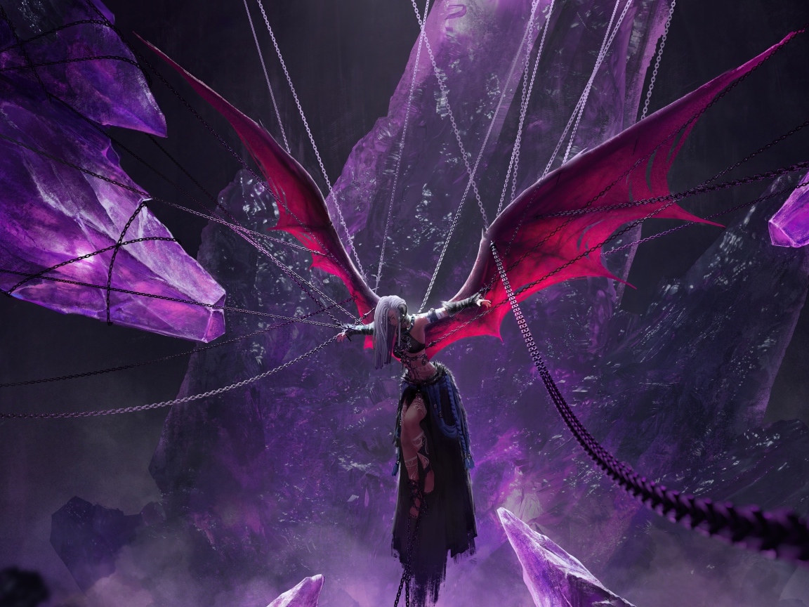 Девушка демон прикована к цепям