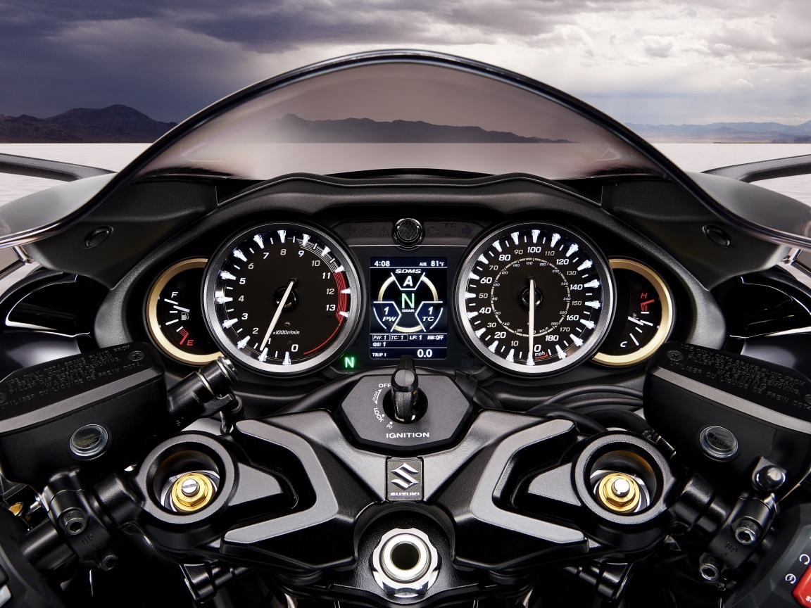 Приборная панель мотоцикла Suzuki Hayabusa