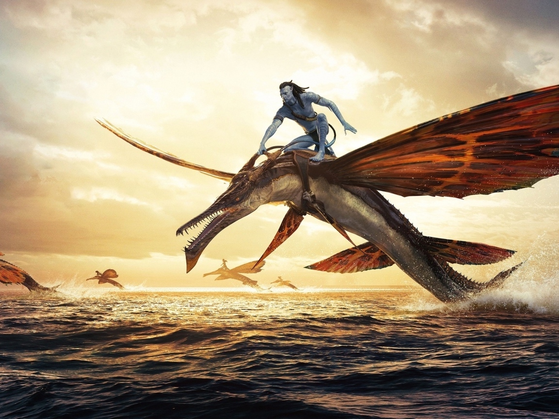 Персонаж фильма Аватар: Путь воды над  морем