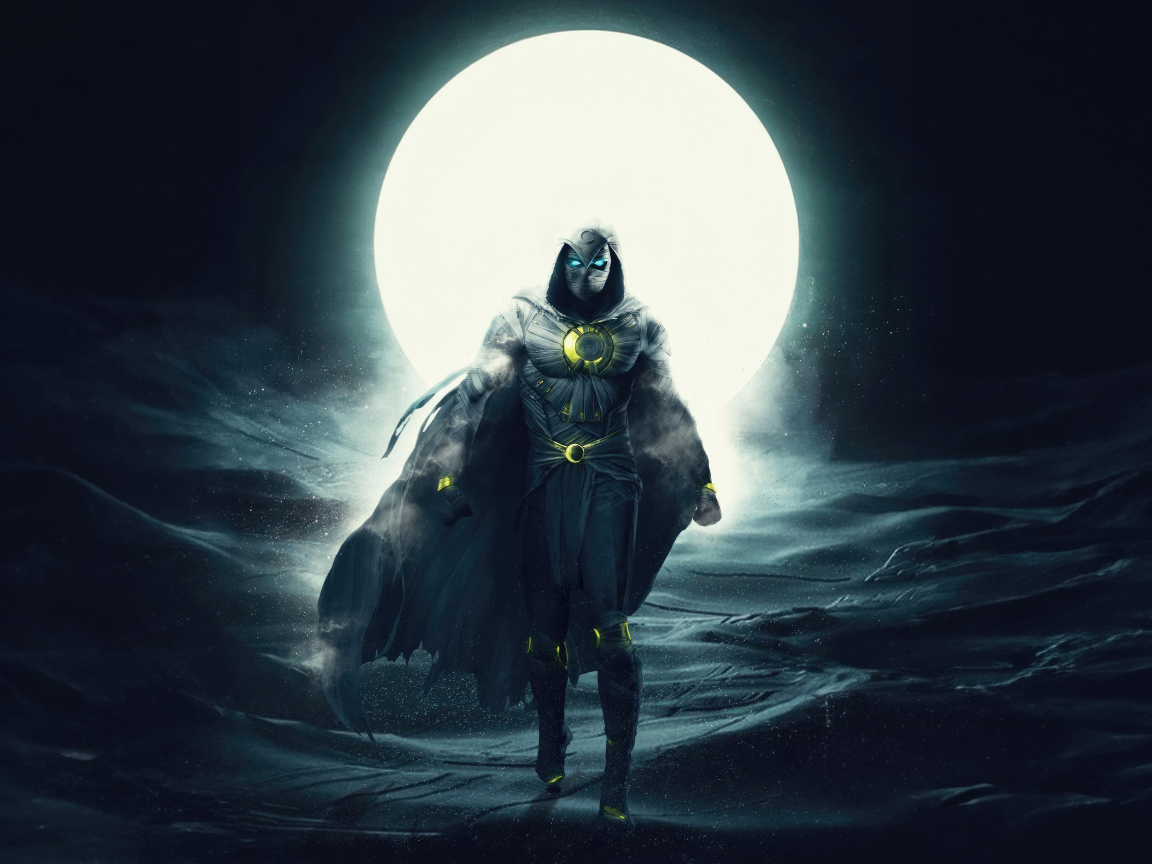 Супергерой Лунный рыцарь на фоне большой луны
