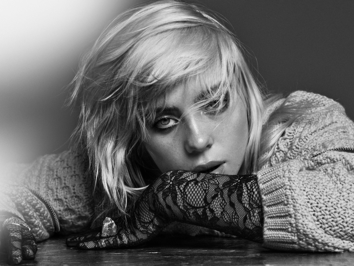 Черно-белое фото Билли Айлиш