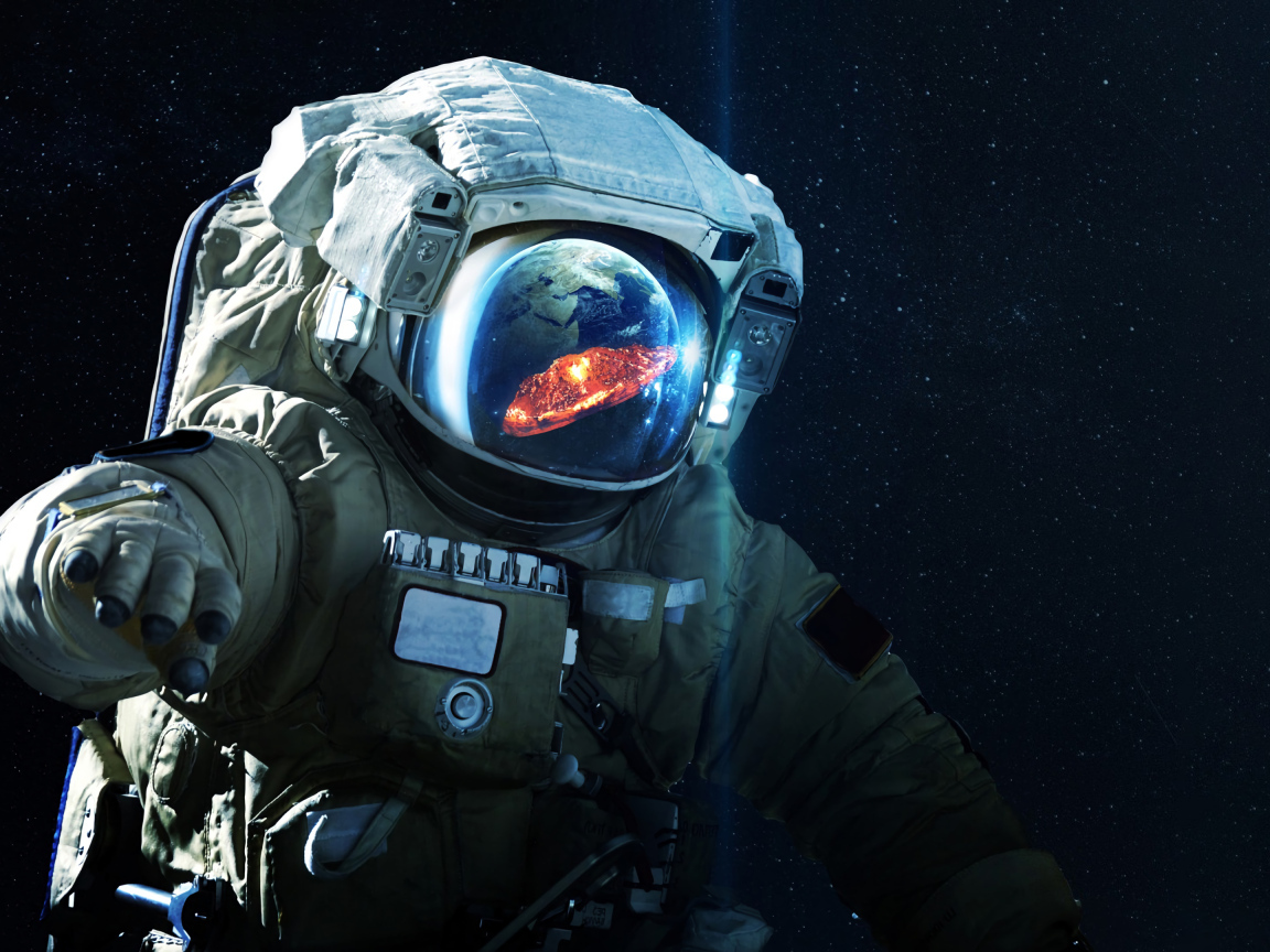 Астронавт смотрит в космосе на вспышку