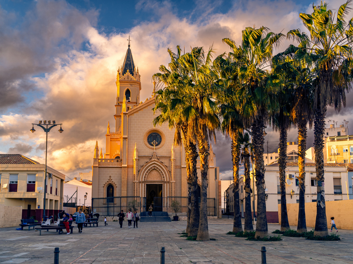 Старая церковь в городе Малага,  Испания