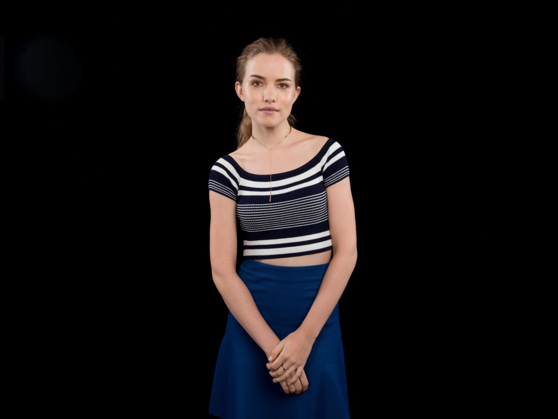 Актриса Уилла Фицджералд на черном фоне