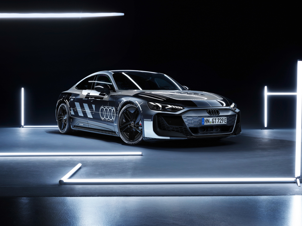 Автомобиль Audi RS E-Tron GT Prototype